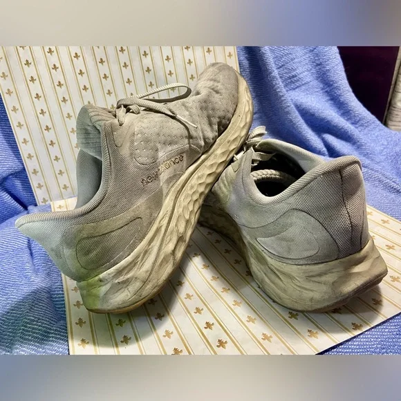 Women’s New Balance Gray Athletic Shoes - Picture 7 of 7